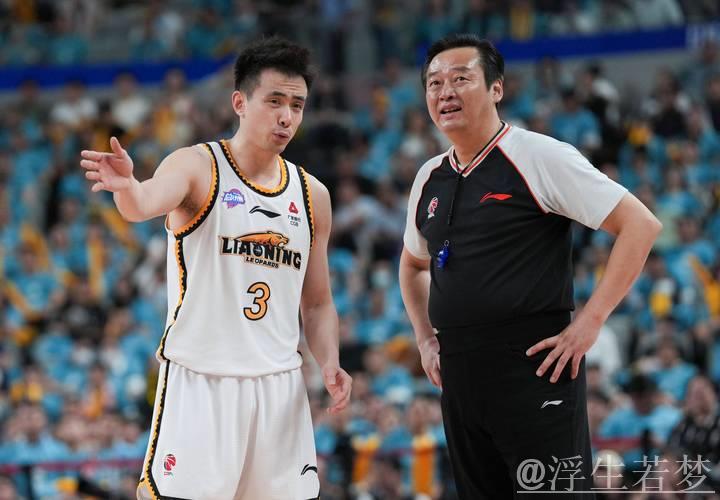 3月31日常规赛:辽宁对阵山东 赵继伟精彩表现 3月31日常规赛:辽宁对阵山东 赵继伟精彩表现